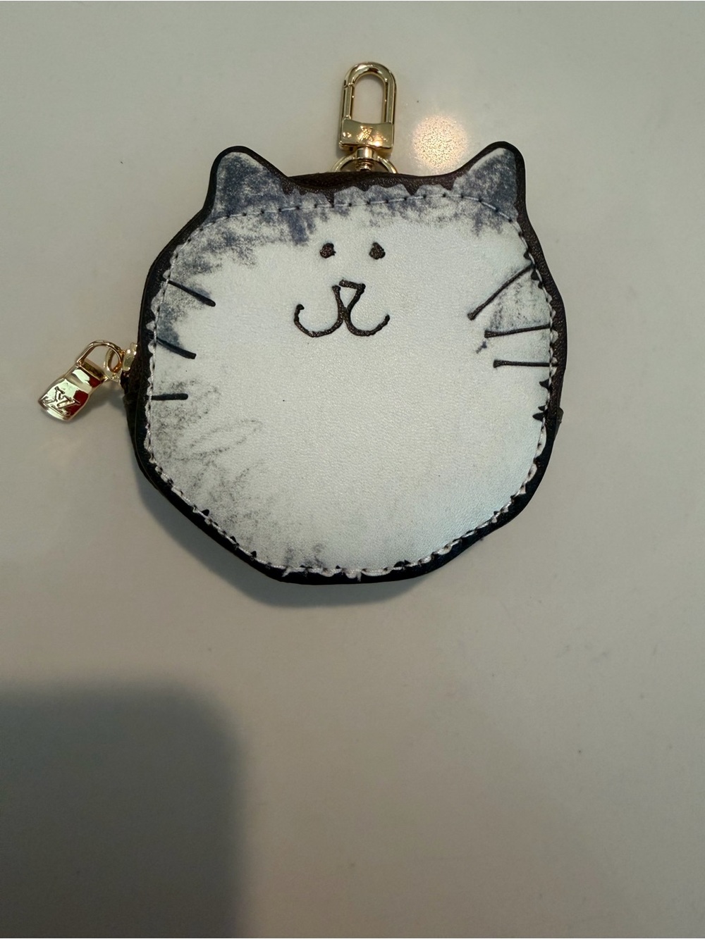 Cat Face Coin Pouch Keychain - LV - Picture 2 of 3